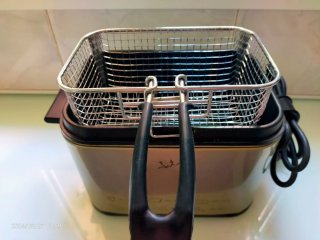 Freidora Eléctrica Jata 1L