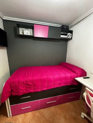 Dormitorio juvenil casi nuevo