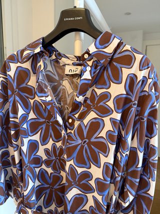 Vestido NIU estampado flores azul y marrón