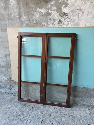 Ventanas de madera antiguas 80€ todas