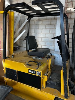 Carretilla elevadora CAT F25