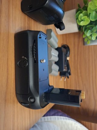 Nikon D80 con MB-D80 Grip