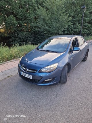 Opel Astra 2015