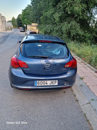 Opel Astra 2015