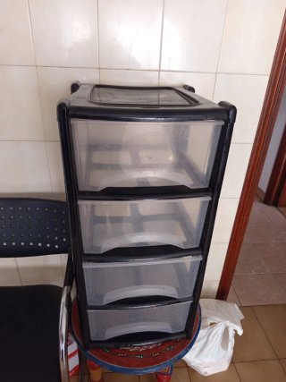 Cajonera de plástico negra
