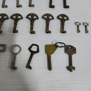 Lote 28 Chiavi Antiche in Ottone per Decorazione Steampunk