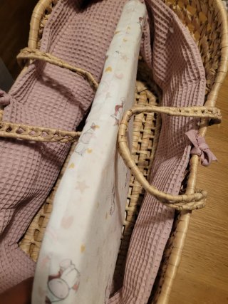 Moisés mimbre para muñeca con funda