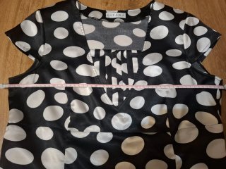 Conjunto Blusa y Falda Lunares Satén T48
