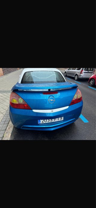 Opel Tigra 2006