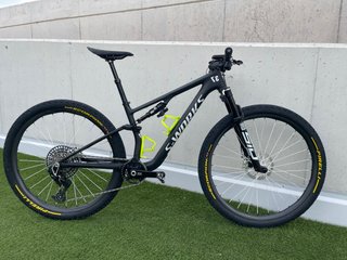 Specialized Epic 8 M 2025 + Flight Attendand