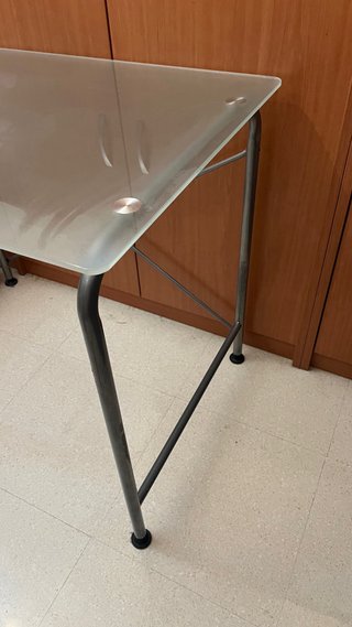 Escritorio cristal y metal