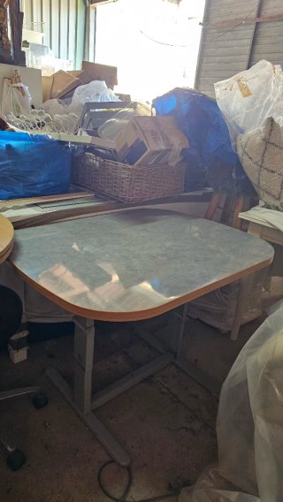 Tavolo da cucina pieghevole con altezza regolabile