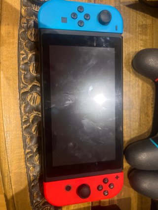Nintendo Switch + 8 Juegos