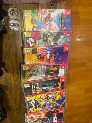 Nintendo Switch + 8 Juegos