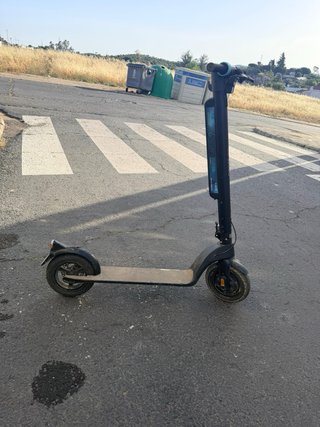 Patinete Cecotec Bongo 700W 45Km Autonomía