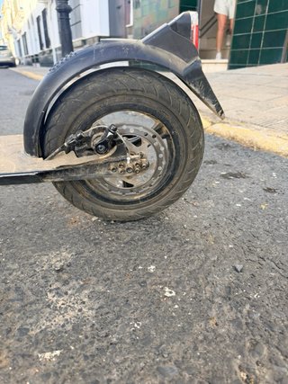 Patinete Cecotec Bongo 700W 45Km Autonomía