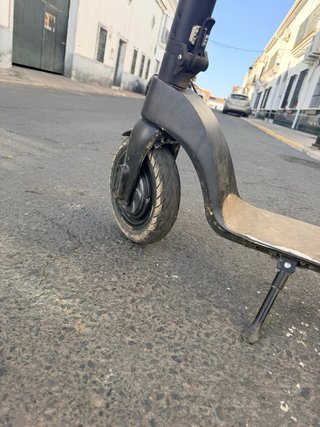 Patinete Cecotec Bongo 700W 45Km Autonomía