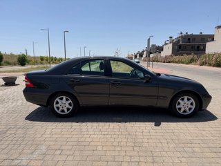 Mercedes-Benz Clase C180K