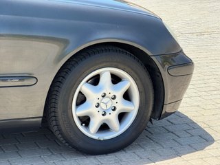 Mercedes-Benz Clase C180K