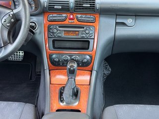 Mercedes-Benz Clase C180K