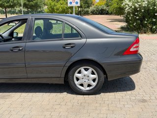 Mercedes-Benz Clase C180K