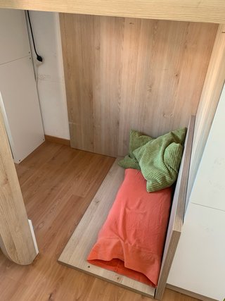 Oportunidad!! Regalo cama alta con armario ropero