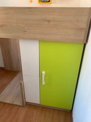 Oportunidad!! Regalo cama alta con armario ropero