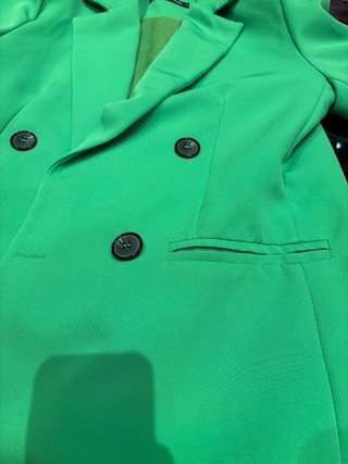 Traje verde