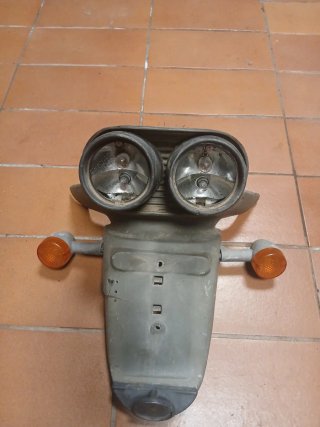 Portamatrículas Aprilia SR50