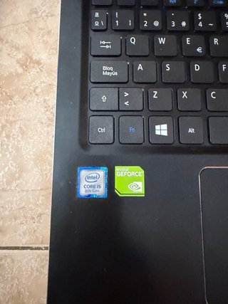 Acer Aspire 5 A515-51G (Para Piezas) + Teclado