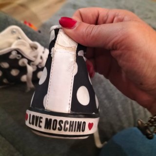 Sneakers Moschino bianche e nere