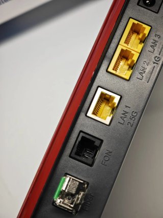 FRITZ!Box 5530 Router Fibra Internazionale