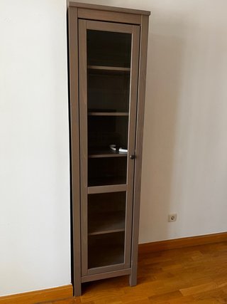 Vitrina IKEA madera y cristal
