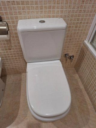 Mueble baño, espejo, bidé, váter y bañera