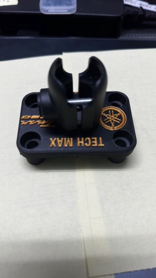 Soporte Pantalla Yamaha TMAX 560
