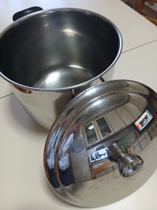 Pentola acciaio inox 8/9 litri