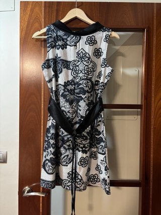 Vestido encaje negro y blanco
