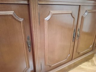 Mueble de salón madera y mármol