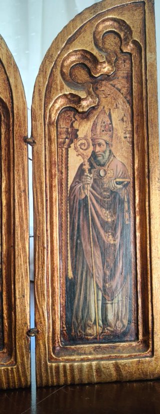 Tríptico religioso gótico madera tallada