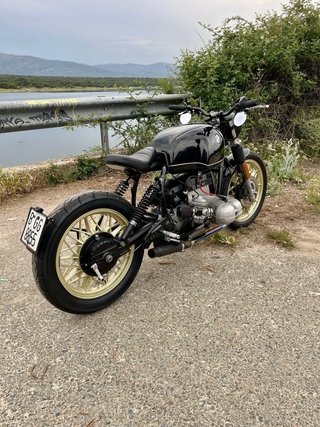 BMW R100