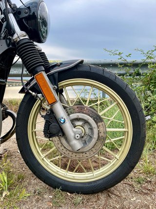 BMW R100