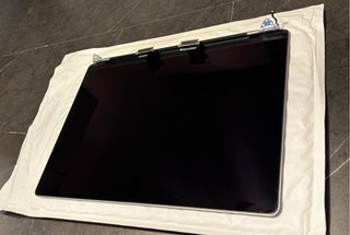 Pantalla Macbook Pro 16 A2485 DEFECTO CONFIRMADO