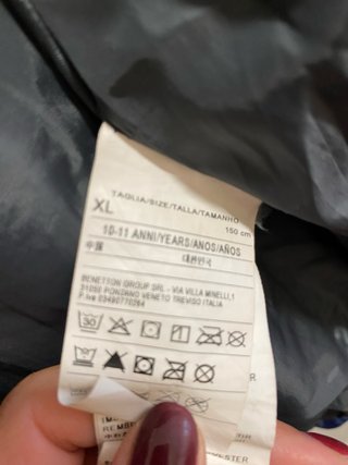 Plumífero chico Benetton azul marino. Talla 11-12