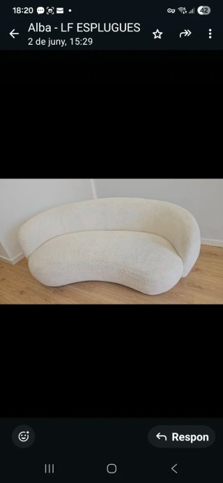 Sofá curvo de diseño beige