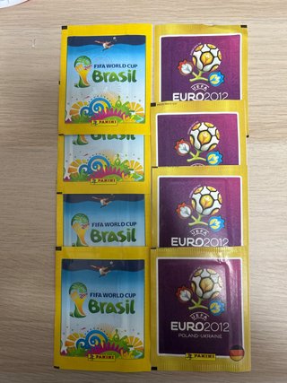 Lote 8 sobres Panini Euro 2012 y Brasil 2014