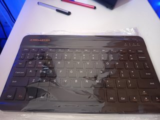 TECLADO RATON TECLAST NUEVO AURICULAR BT SOPORTE..