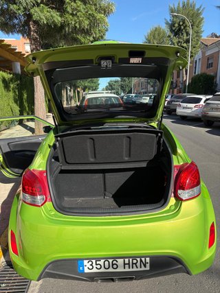 Hyundai Veloster 2013