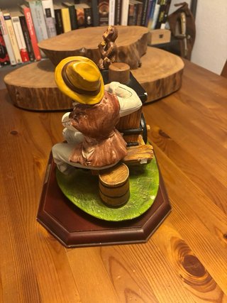 Figura Teichenne con scimmia e carillon