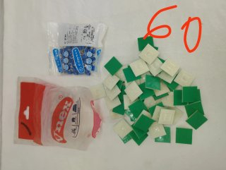 60 Fijaciones Adhesivas + 100 Terminales Aislados.