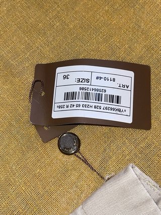 Pantalón beige hombre